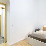 Extreme - New - Lively Neighbourhood 아파트 *