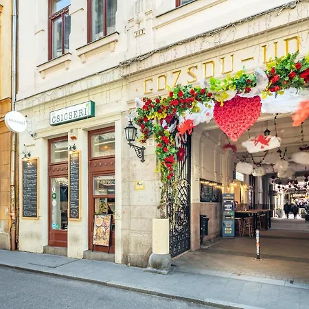Apartment Extreme - New - Lively Neighbourhood Budapest