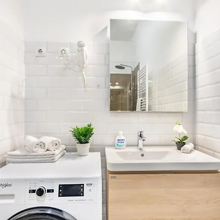 Extreme - New - Lively Neighbourhood Apartment Budapest