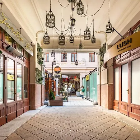 Extreme - New - Lively Neighbourhood Budapest