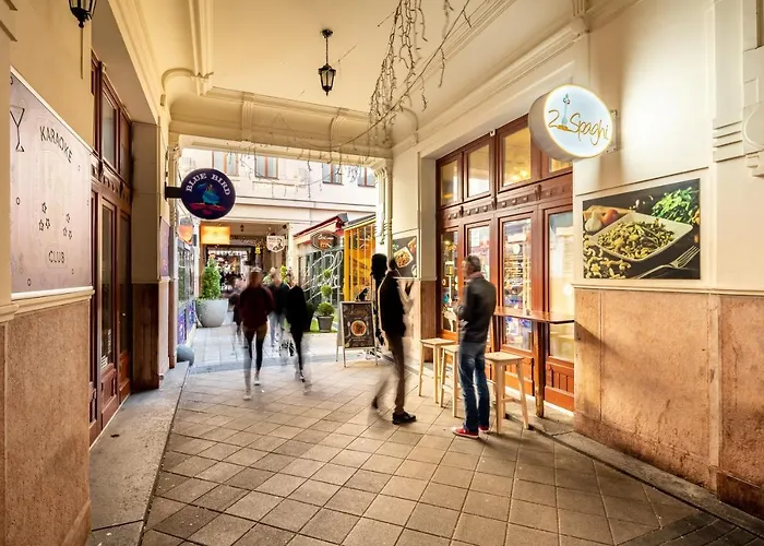 Extreme - New - Lively Neighbourhood 公寓 *